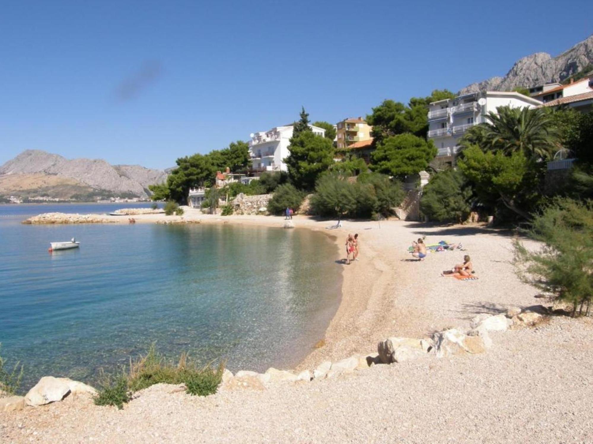 Apartments With Pool Vrdoljak Omiš Værelse billede